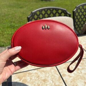 Portland Leather large sized Roswell in Ruby